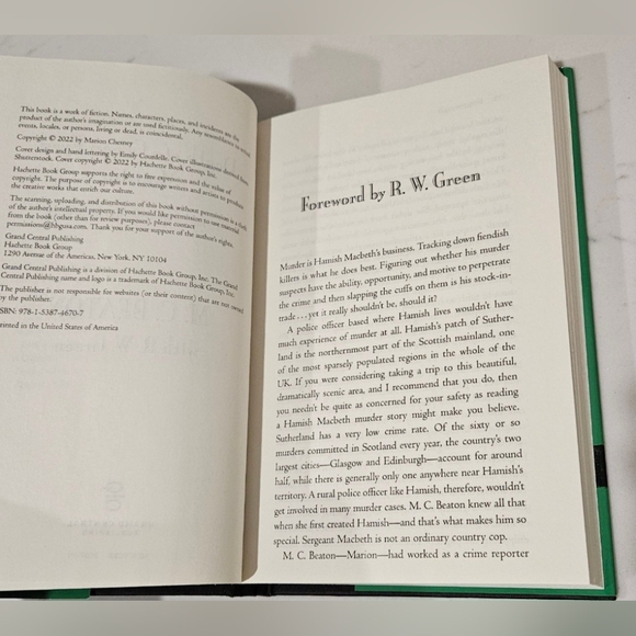 Death of a Green-Eyed Monster A Hamish Macbeth Mystery Hardcover Book - Picture 6 of 6